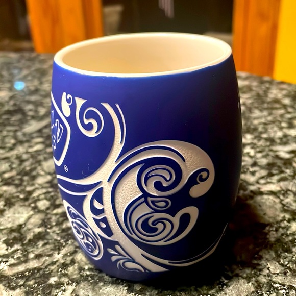 NWT Rare Vintage Ron Jon Surf Shop incised design Large blue coffee mug - Picture 2 of 6